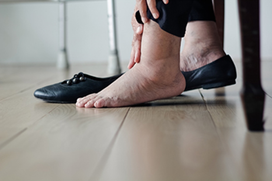 How Aging Can Affect Your Feet